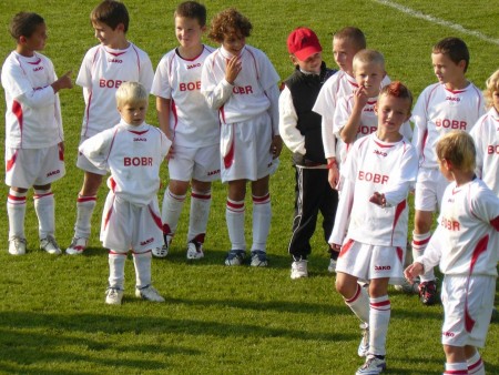 Řeší chlapci fotbal nebo fanynky?? 